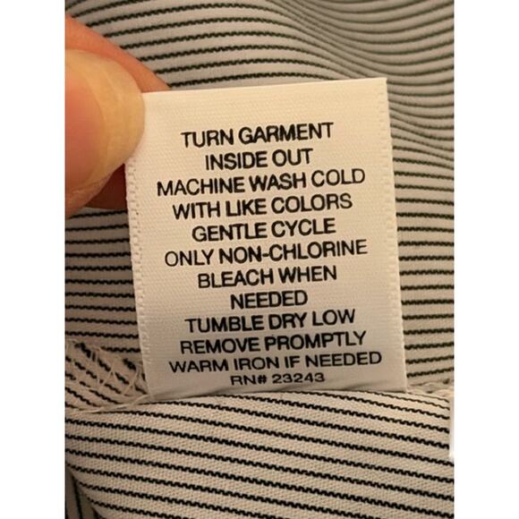 New York & Company Striped Button-Down Shirt – Size Medium NWT - Picture 7 of 8